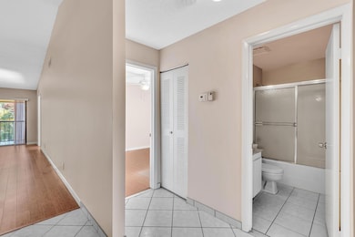 22124 Palms Way unit 2060, Boca Raton, FL 33433 - photo 3