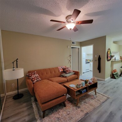 1801 Cortlandt St unit 6, Houston, TX 77008 - photo 4