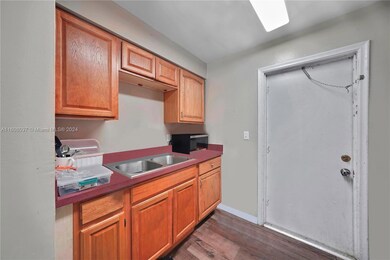 628 SW 4th St unit 3, Belle Glade, FL 33430 - photo 6