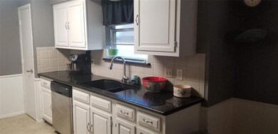 105 S Sendero Dr, Decatur, TX 76234 - photo 7