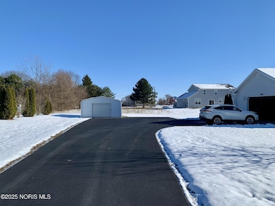 27800 E Broadway St, Walbridge, OH 43465 - photo 3