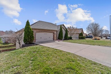 910 Welch St, Nixa, MO 65714 - photo 3