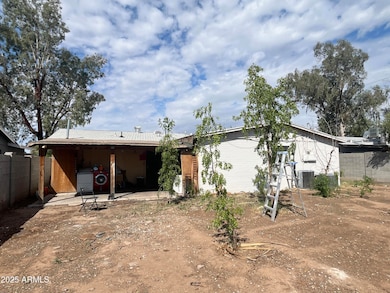 2819 N 48th Ln, Phoenix, AZ 85035 - photo 4