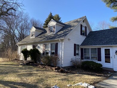 256 Dale St, North Andover, MA 01845 - photo 2