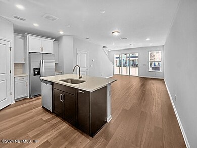 33 Thurnham Ln unit 128, Jacksonville, FL 32223 - photo 4