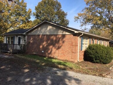 502 S Hillcrest Dr, Shelbyville, TN 37160 - photo 2