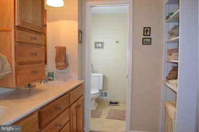 16917 Freedom Way, Rockville, MD 20853 - photo 3