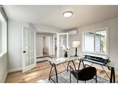 8885 SW White Pine Ln, Portland, OR 97225 - photo 5