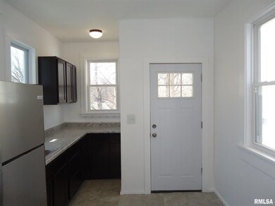 908 N Harrison St, Davenport, IA 52803 - photo 6