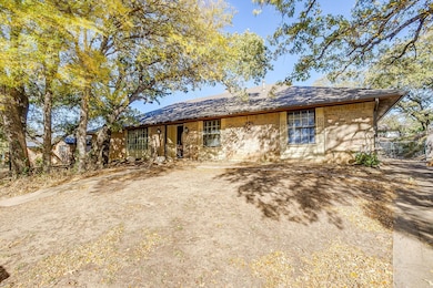 2844 Hurstview Dr, Hurst, TX 76054 - photo 5