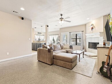 2415 Woodcrest Ct, Granbury, TX 76048 - photo 7