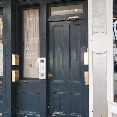 2041 Magazine St unit F, New Orleans, LA 70130 - photo 2