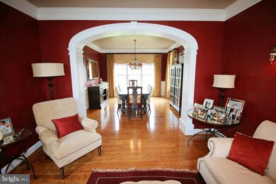 43292 Valiant Dr, Chantilly, VA 20152 - photo 4