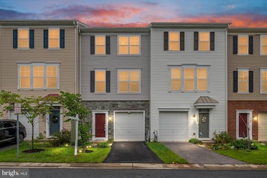 7511 Resch Loop, Glen Burnie, MD 21061 - photo 2