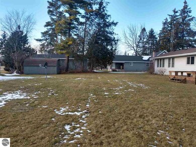 412 E Michigan Ave, Au Gres, MI 48703 - photo 7