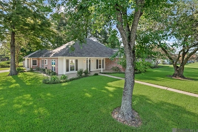 6103 Belle Grove Dr, Baton Rouge, LA 70820 - photo 2