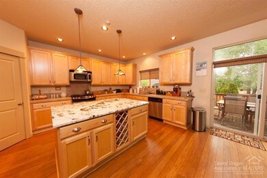 2420 SW 39th St, Redmond, OR 97756 - photo 4