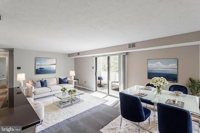 12209 Peach Crest Dr unit H, Germantown, MD 20874 - photo 6