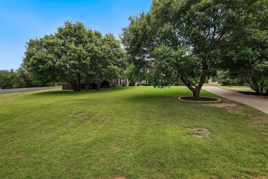 307 Clear Lake Ln, Weatherford, TX 76087 - photo 7