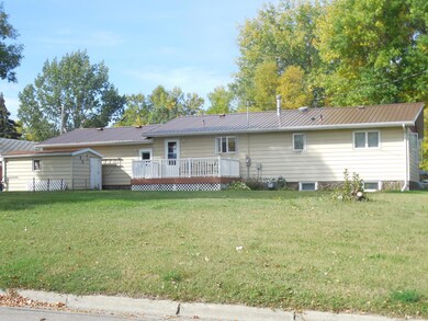 403 Charles St, Turtle Lake, ND 58575 - photo 2