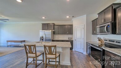 138 Creekview Rd, Hendersonville, NC 28792 - photo 7