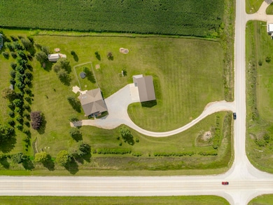 5025 W Griffith Rd, Hudson, IA 50643 - photo 3