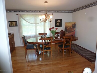 38 Windfall Ln, Marlboro, NJ 07746 - photo 6