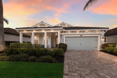 FRONT modern & captivating