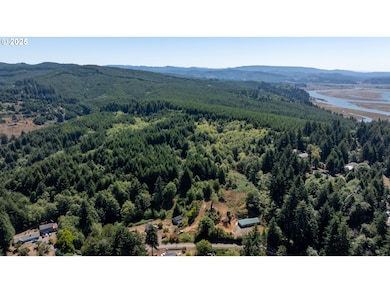 94360 Willanch Ln, North Bend, OR 97459 - photo 5