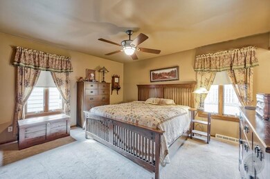 858 Sheldon Ave, Aurora, IL 60506 - photo 6