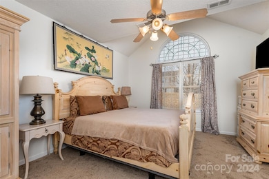 930 Faye St, Statesville, NC 28677 - photo 4