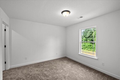 517 Molly Parker Ln, Spartanburg, SC 29301 - photo 6