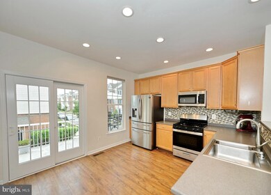 25361 Shipley Terrace, Chantilly, VA 20152 - photo 6