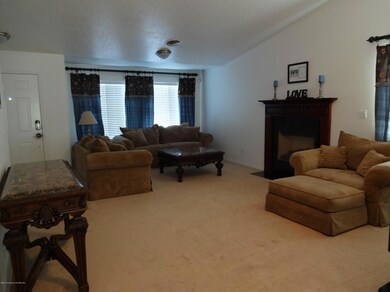 3961 Yorkshire St, Farmington, NM 87402 - photo 2