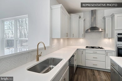 0 Copper Beech Plan at Cumberland Preserve Estates unit PACB2035570, Carlisle, PA 17015 - photo 7