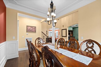 Dining room perfect for entertaining your family and friends! 