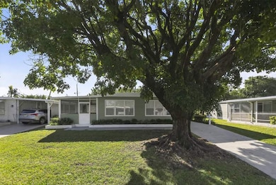 4178 Royal Manor Blvd unit 15, Boynton Beach, FL 33436 - photo 2