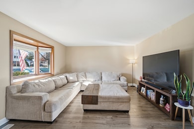 620 Twisted Oak Ln, Buffalo Grove, IL 60089 - photo 3