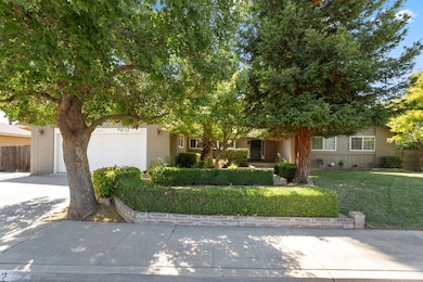 2012 Beverly Ave, Clovis, CA 93611 - photo 2