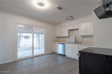 4241 Keithann Cir, Las Vegas, NV 89110 - photo 7