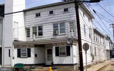 50 S Queen St, Littlestown, PA 17340 - photo 2