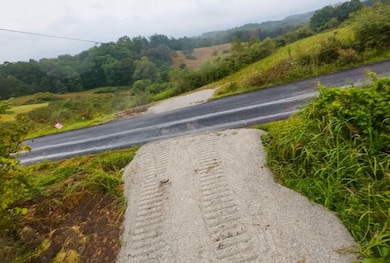 29500 Houston Rd, Little Hocking, OH 45742 - photo 3