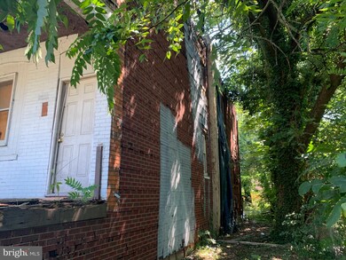 3029 Oakley Ave, Baltimore, MD 21215 - photo 3
