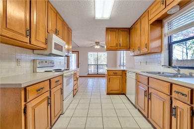 3417 N Sandpiper Dr, Fayetteville, AR 72704 - photo 7