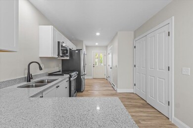 7 Willys Ln unit 106, Milton, VT 05468 - photo 6