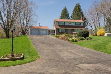 127 W Millbury Rd, Sutton, MA 01590 - photo 2