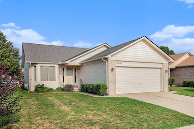 43146 Dante Ct, Sterling Heights, MI 48313 - photo 2