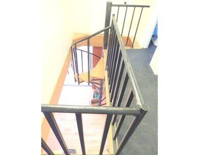 55 Gaylord St unit 2, Chicopee, MA 01013 - photo 6