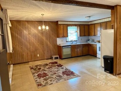 1580 Allen Ln, Conover, NC 28613 - photo 5