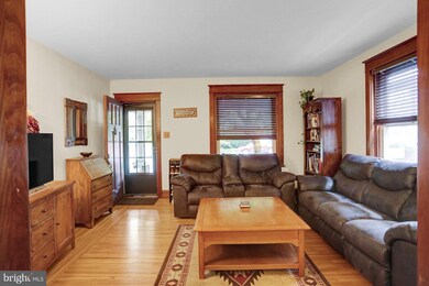 516 Elsie St, Reading, PA 19607 - photo 5